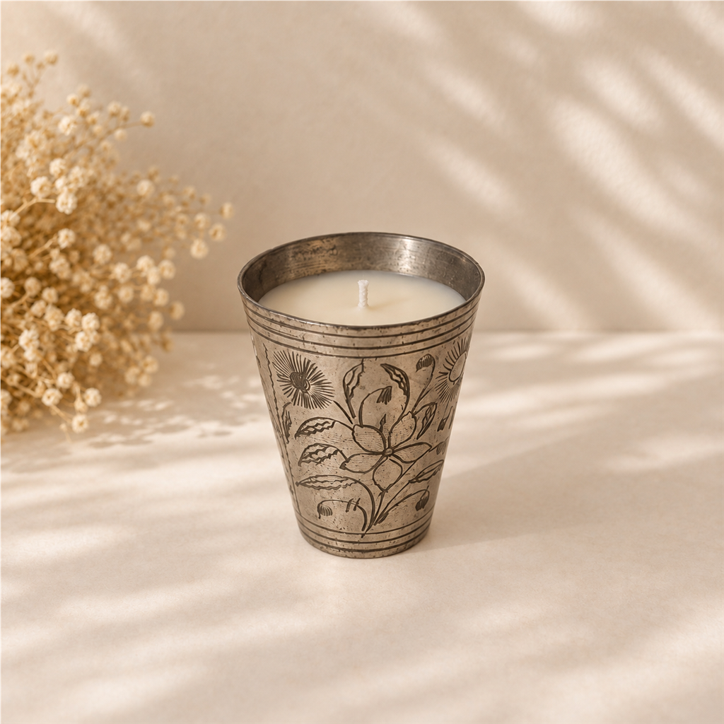 VANI Fleurs Gravées — Κερί σε μεταλλικό κύπελλο με άνθη