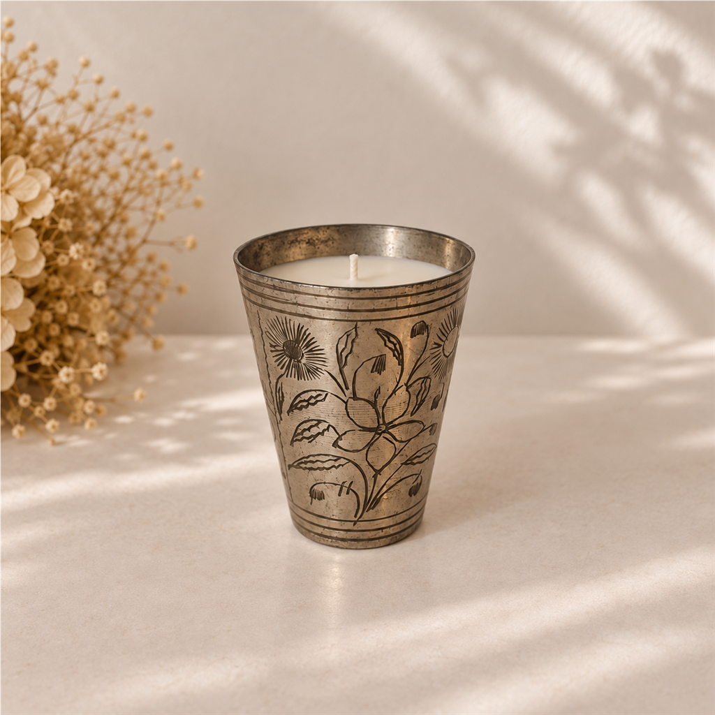 VANI Fleurs Gravées — Κερί σε μεταλλικό κύπελλο με άνθη - Image 2